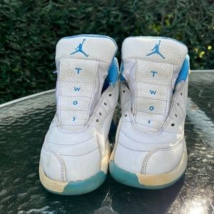 Jordan Retro 12 “University Blue” 11C